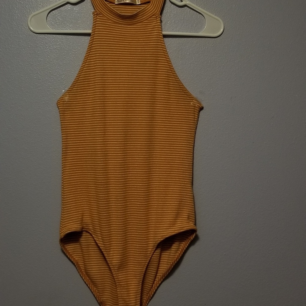 sleeveless bodysuit